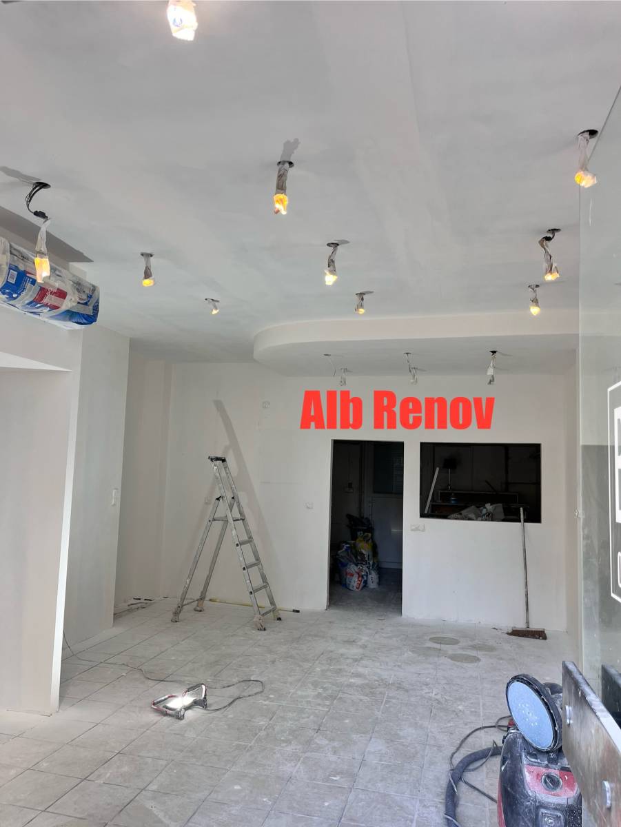 Rénovation de la salle de restaurant La Petite Ferme à Lyon 8