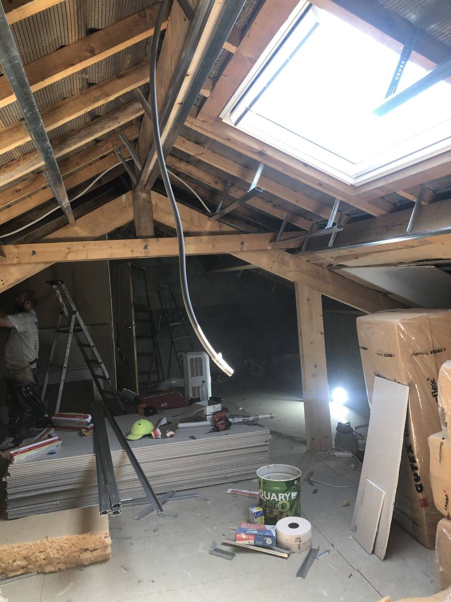 Aménagement, isolation de combles et planchers dans une maison à Lyon et sa région