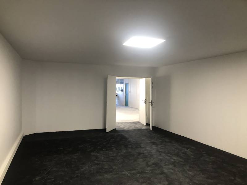 Réalisation d'une mezzanine en bois pour aménagement de bureaux individuels à Saint Genis Laval proche de Lyon