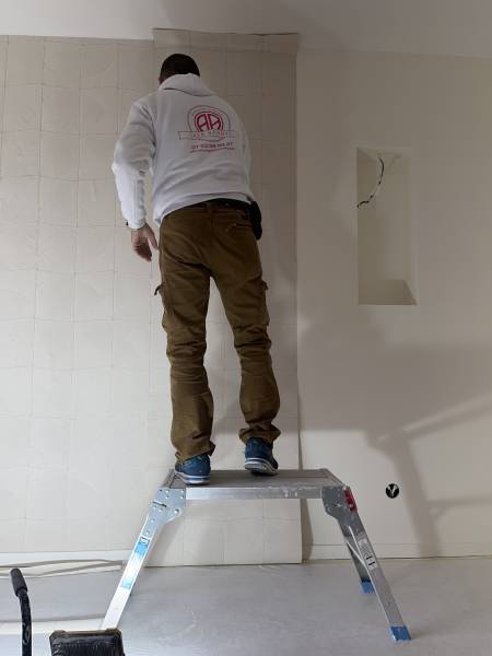 Rénovation complète d’un appartement ancien à Lyon 3ème avec mise aux normes électriques et isolation thermique
